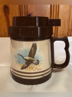 Vintage Thermo Serv Canada Goose Travel Coffee Mug with Handle Artist Les Kouba